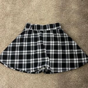 Black and White Plaid Skirt